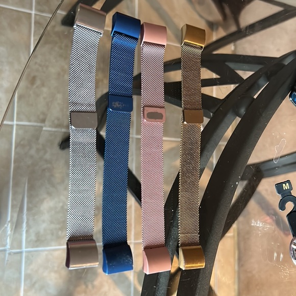 Fitbit bands for Charge 2, 4 - Picture 2 of 6